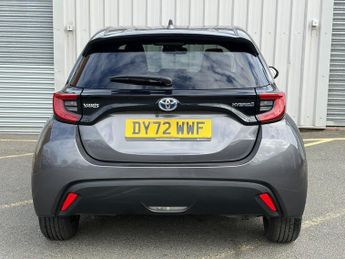 TOYOTA YARIS 1.5 VVT-h Design Hatchback 5dr Petrol Hybrid E-CVT Euro 6 (s/s) 