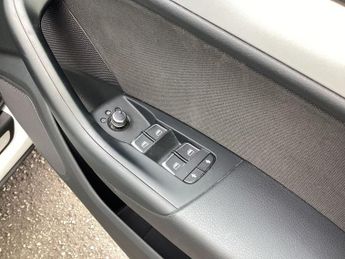 AUDI Q3 1.4 TFSI CoD Sport SUV 5dr Petrol S Tronic Euro 6 (s/s) (150 ps)