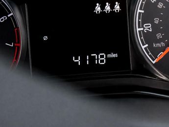 VAUXHALL VIVA 1.0i SE Hatchback Petrol Manual Euro 6 5dr - Just 4,178 Miles fr