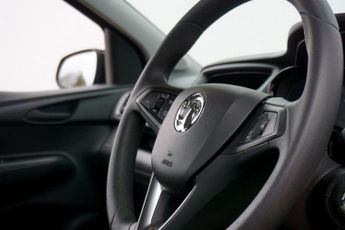 VAUXHALL VIVA 1.0i SE Hatchback Petrol Manual Euro 6 5dr - Just 4,178 Miles fr