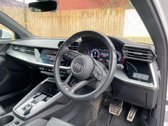 AUDI A3 1.5 TFSI 35 S line Sportback 5dr Petrol S Tronic Euro 6 (s/s) (1