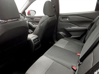 NISSAN QASHQAI 1.3 DIG-T MHEV N-Connecta SUV 5dr Petrol Hybrid XTRON Euro 6 (s/