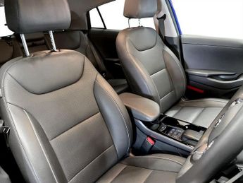 HYUNDAI IONIQ 38.3kWh Premium Hatchback 5dr Electric Auto (136 ps)