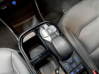 HYUNDAI IONIQ 38.3kWh Premium Hatchback 5dr Electric Auto (136 ps)