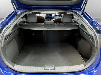 HYUNDAI IONIQ 38.3kWh Premium Hatchback 5dr Electric Auto (136 ps)