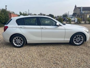 BMW 1 SERIES 2.0 120d SE Hatchback 5dr Diesel Manual Euro 5 (s/s) (184 ps)