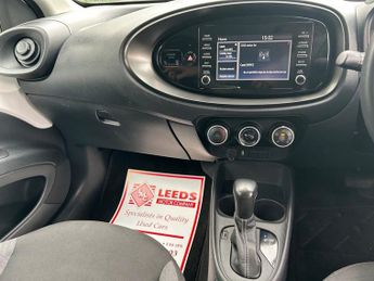 TOYOTA AYGO X 1.0 VVT-i Pure Hatchback 5dr Petrol x-shift Euro 6 (s/s) (72 ps)