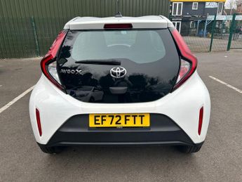 TOYOTA AYGO X 1.0 VVT-i Pure Hatchback 5dr Petrol x-shift Euro 6 (s/s) (72 ps)