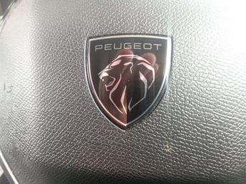 PEUGEOT 308 SW 1.2 PureTech Allure Estate 5dr Petrol EAT Euro 6 (s/s) (130 ps)