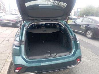 PEUGEOT 308 SW 1.2 PureTech Allure Estate 5dr Petrol EAT Euro 6 (s/s) (130 ps)