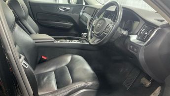 VOLVO XC60 2.0 T5 Momentum SUV 5dr Petrol Auto AWD Euro 6 (s/s) (250 ps)