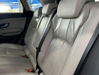 LAND ROVER RANGE ROVER EVOQUE 2.0 TD4 SE Tech SUV 5dr Diesel Auto 4WD Euro 6 (s/s) (180 ps)