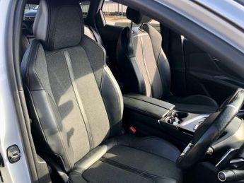 PEUGEOT 3008 1.6 13.2kWh GT Line SUV 5dr Petrol Plug-in Hybrid e-EAT Euro 6 (