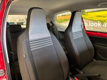 VOLKSWAGEN UP! 1.0 Move up! Hatchback 3 Door Petrol Manual Red Euro 6 Low Tax
