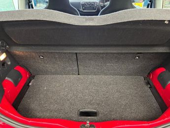 VOLKSWAGEN UP! 1.0 Move up! Hatchback 3 Door Petrol Manual Red Euro 6 Low Tax
