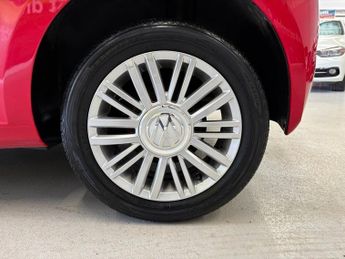 VOLKSWAGEN UP! 1.0 Move up! Hatchback 3 Door Petrol Manual Red Euro 6 Low Tax