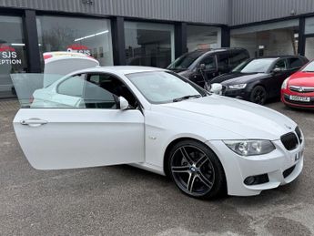 BMW 3 SERIES 3.0 330i M Sport Coupe 2dr Petrol Steptronic Euro 5 (272 ps)