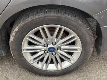 FORD FOCUS 1.0T EcoBoost Zetec Edition Estate 5dr Petrol Manual Euro 6 (s/s