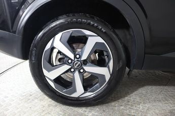 NISSAN QASHQAI 1.3 DIG-T MHEV N-Connecta XTRON Euro 6 (s/s) 5dr