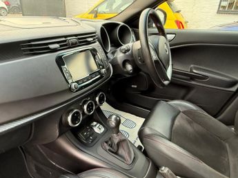 ALFA ROMEO GIULIETTA 1750 TBi Veloce Hatchback 5dr Petrol TCT Euro 6 (240 bhp)