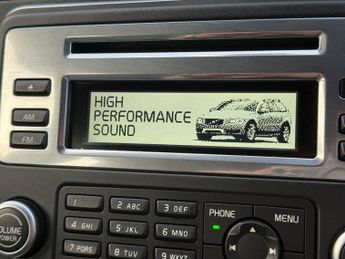 VOLVO XC70 2.4 D5 SE Estate 5dr Diesel Geartronic AWD Euro 5 (205 ps)