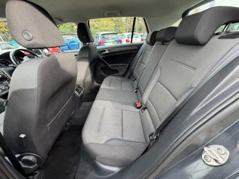 VOLKSWAGEN GOLF 1.6 TDI SE Nav Hatchback 5dr Diesel DSG Euro 6 (s/s) (115 ps)