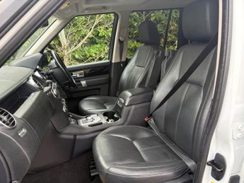 LAND ROVER DISCOVERY 4 3.0 SD V6 HSE SUV 5dr Diesel Auto 4WD Euro 5 (s/s) (255 bhp)