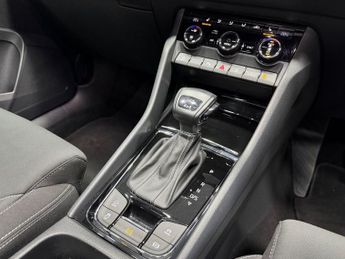 SKODA KAROQ 2.0 TSI SportLine SUV 5dr Petrol DSG 4WD Euro 6 (s/s) (190 ps)