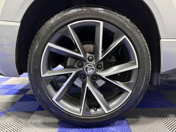 SKODA KAROQ 2.0 TSI SportLine SUV 5dr Petrol DSG 4WD Euro 6 (s/s) (190 ps)