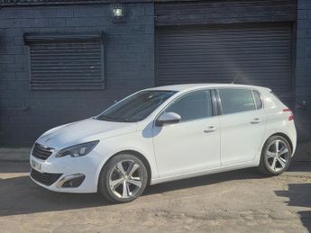 PEUGEOT 308 1.2 PureTech Allure Hatchback 5dr Petrol EAT Euro 6 (s/s) (130 p