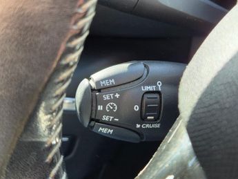 PEUGEOT 308 1.2 PureTech Allure Hatchback 5dr Petrol EAT Euro 6 (s/s) (130 p