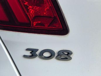 PEUGEOT 308 1.2 PureTech Allure Hatchback 5dr Petrol EAT Euro 6 (s/s) (130 p