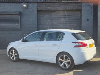 PEUGEOT 308 1.2 PureTech Allure Hatchback 5dr Petrol EAT Euro 6 (s/s) (130 p