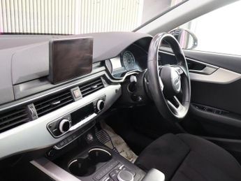 AUDI A4 2.0 TDI ultra Sport Saloon 4dr Diesel S Tronic Euro 6 (s/s) (150