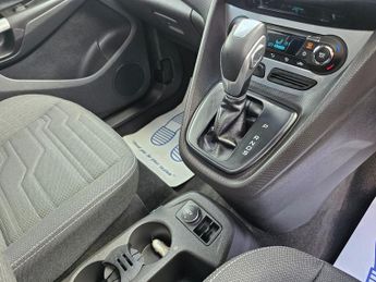 FORD TOURNEO CONNECT 1.6 EcoBoost Titanium MPV 5dr Petrol Auto Euro 5 (150 ps)