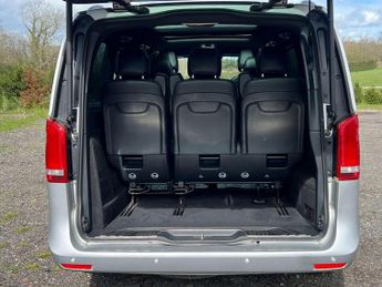 MERCEDES-BENZ V-CLASS 2.1 V220 D Sport Auto 5dr