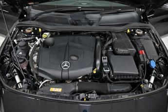 MERCEDES-BENZ CLA 2.1 CLA220d AMG Line Shooting Brake 5dr Diesel 7G-DCT Euro 6 (s/