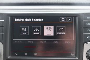 VOLKSWAGEN GOLF SV 1.6 TDI BlueMotion Tech SE MPV 5dr Diesel DSG Euro 6 (s/s) (110 