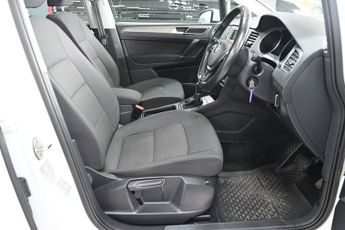 VOLKSWAGEN GOLF SV 1.6 TDI BlueMotion Tech SE MPV 5dr Diesel DSG Euro 6 (s/s) (110 