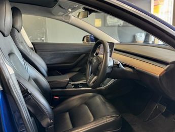 TESLA Model 3 (Dual Motor) Long Range Saloon 4dr Electric Auto 4WDE (346 ps)