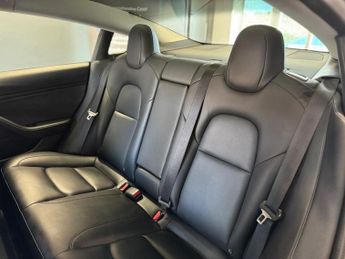 TESLA Model 3 (Dual Motor) Long Range Saloon 4dr Electric Auto 4WDE (346 ps)