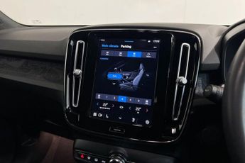 VOLVO XC40 Recharge 69kWh Plus SUV 5dr Electric Auto (231 ps) Rear Park Ass
