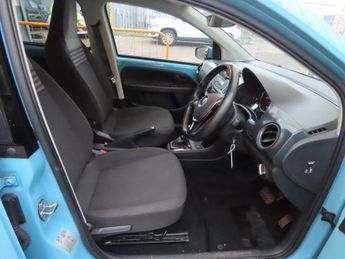 VOLKSWAGEN e-up! 36.8kWh e-up! Hatchback 5dr Electric Auto (82 ps)