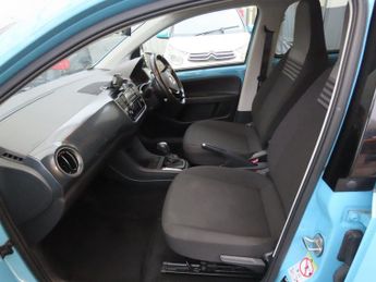 VOLKSWAGEN e-up! 36.8kWh e-up! Hatchback 5dr Electric Auto (82 ps)