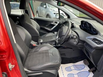 PEUGEOT 2008 1.6 e-HDi Allure SUV 5dr Diesel EGC Euro 5 (s/s) (92 ps)