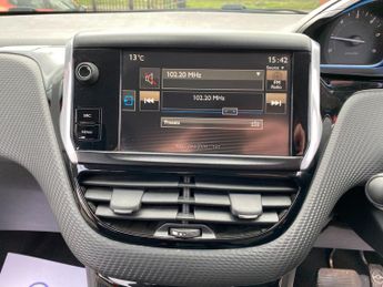 PEUGEOT 2008 1.6 e-HDi Allure SUV 5dr Diesel EGC Euro 5 (s/s) (92 ps)