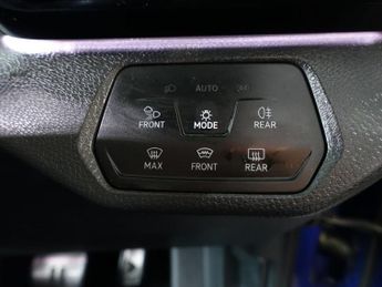 VOLKSWAGEN ID.5 Pro 77kWh Style SUV 5dr Electric Auto (174 ps)