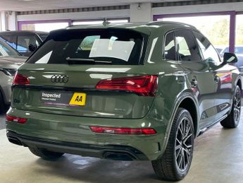 AUDI Q5 2.0 TDI 40 Black Edition SUV 5dr Diesel S Tronic quattro Euro 6 