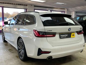 BMW 3 SERIES 3.0 330d Sport Touring 5dr Diesel Auto xDrive Euro 6 (s/s) (265 