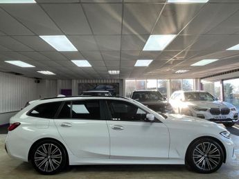 BMW 3 SERIES 3.0 330d Sport Touring 5dr Diesel Auto xDrive Euro 6 (s/s) (265 